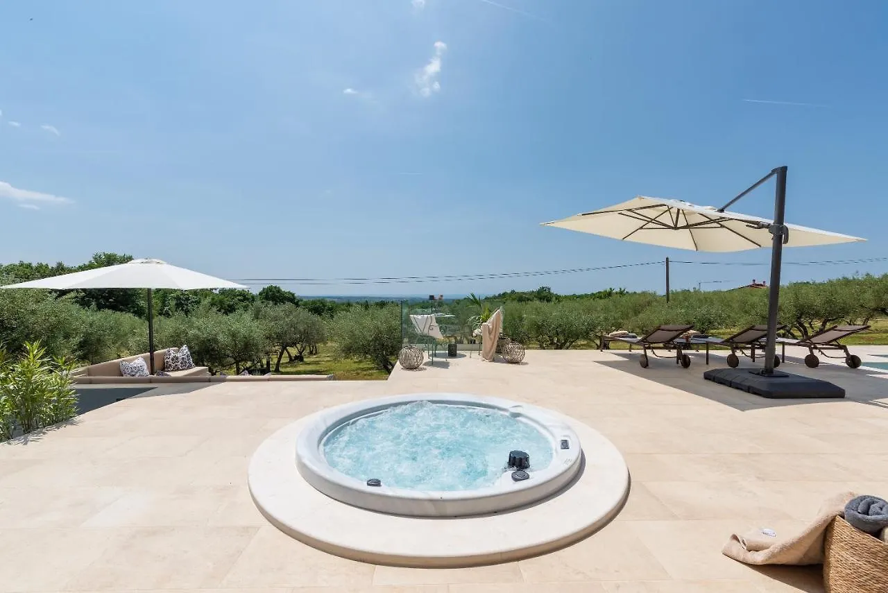 Christall Kastelir Villa