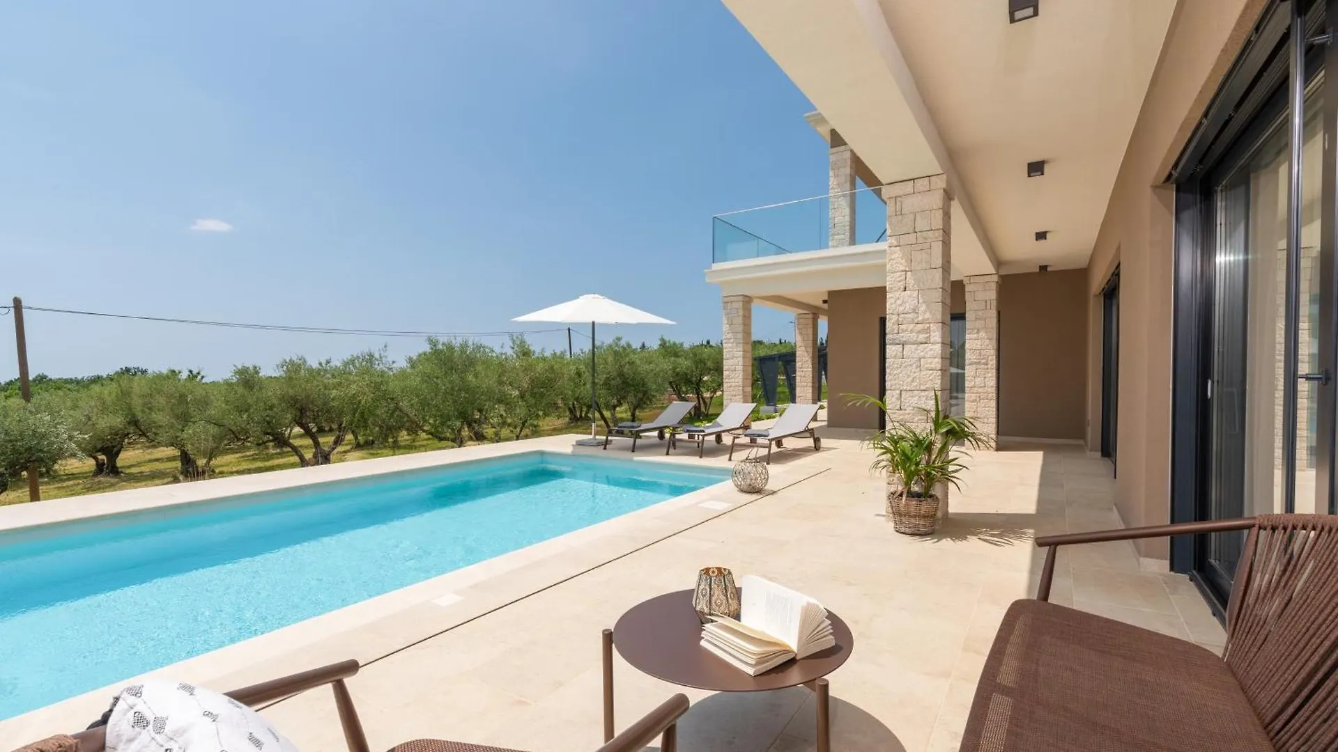 Christall Kastelir Croatia