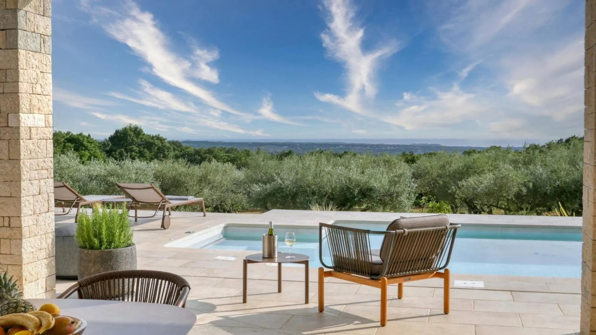 Christall Kastelir Villa