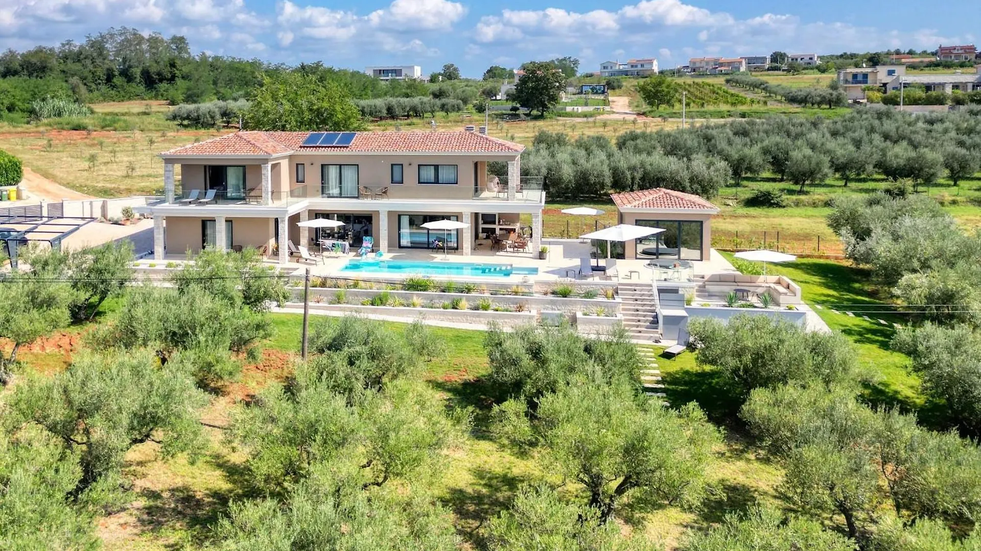 Christall Kastelir Croatia