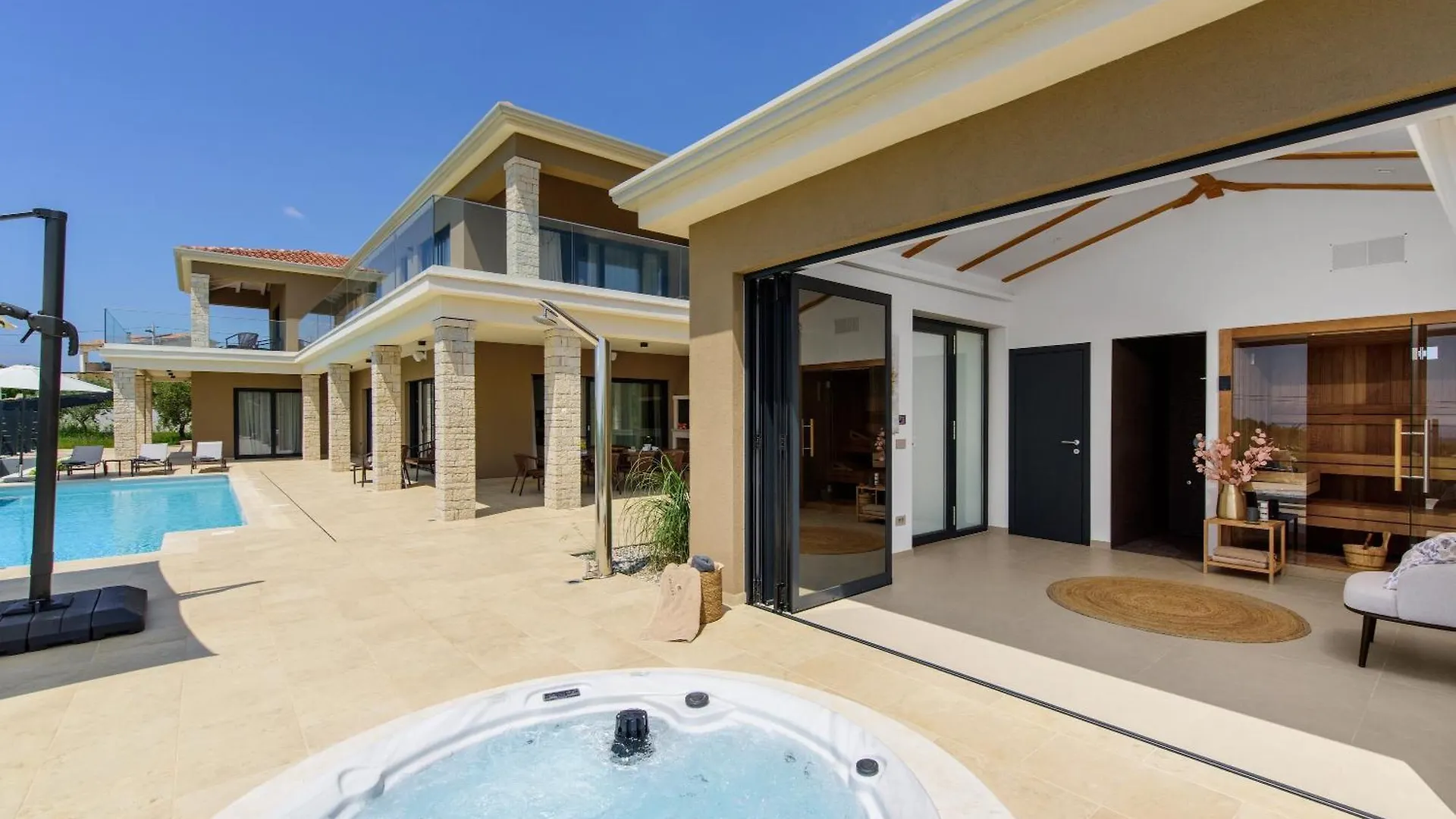 Christall Kastelir Villa